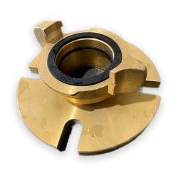 Ship-side ISC with Nakajima 65A coupling fitted — the JIS standard on Japanese-flagged vessels.